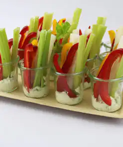 Gemüsesticks mit Frischkäse Dip