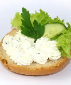 Brötchen mit Kräuterfrischkäse