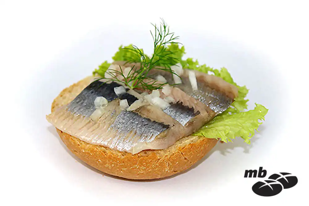 Brötchen mit Matjesfilet